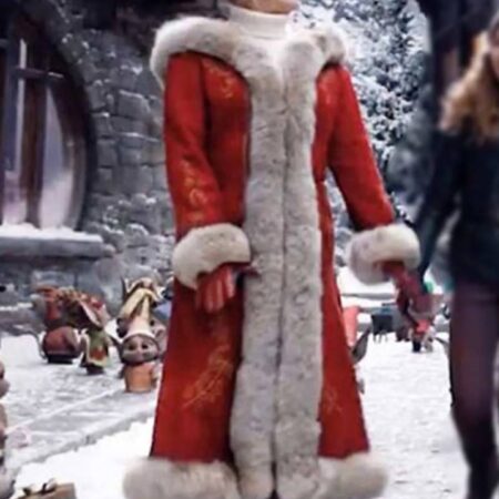 Goldie Hawn The Christmas Chronicles Red Coat 1