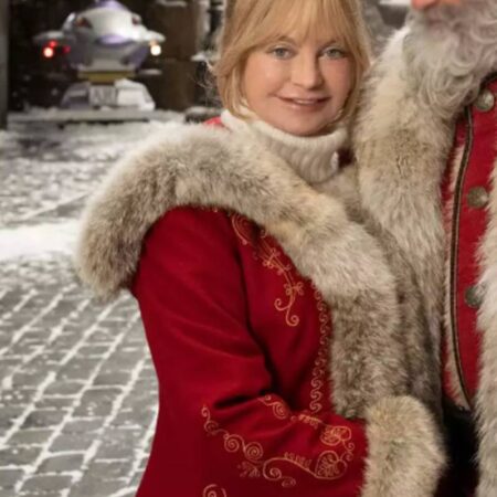 Goldie Hawn The Christmas Chronicles Red Coat 2