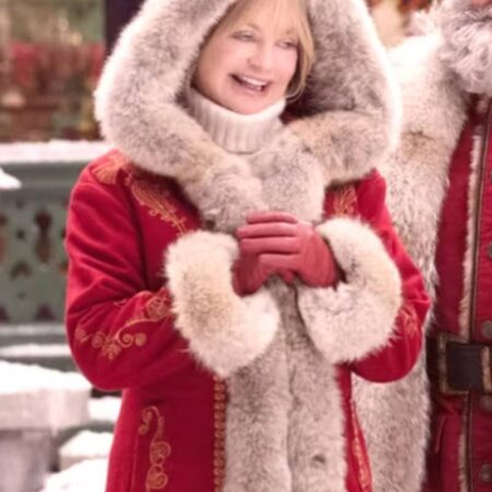 Goldie Hawn The Christmas Chronicles Red Coat