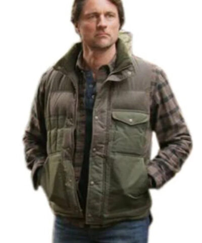 Virgin River Martin Henderson Green Vest front1