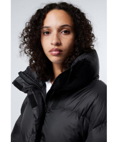 WEEKDAY Oversized Puffer Jacket side