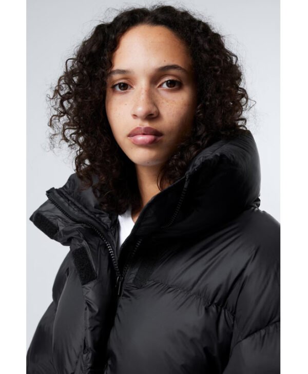 WEEKDAY Oversized Puffer Jacket side