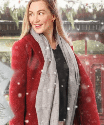 A Godwink Christmas Miracle of Love Katherine Barrell Red Coat