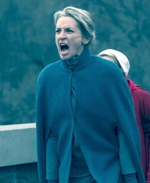 Ser e na Joy Wa ter ford The Hand maid s Tale Coat