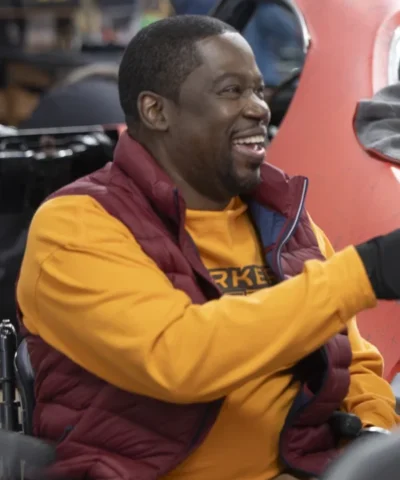 Shifting Gears S01 Daryl Mitchell Maroon Puffer Vest For Sale