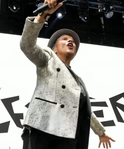 Shop Noches Del Botanico Music Festival Pauline Silver Blazer 600x750 1