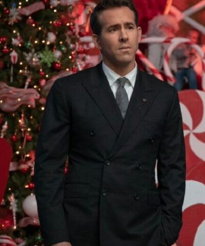 Spirited Ryan Reynolds Black Blazer