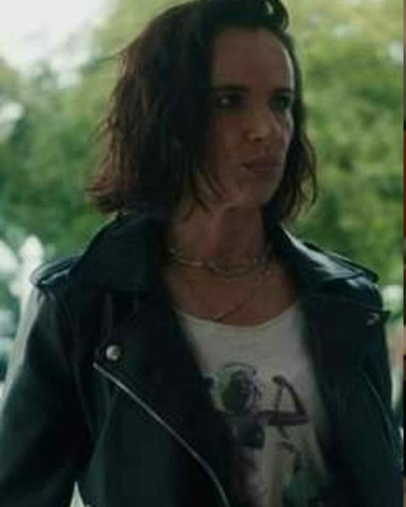 yellowjackets misty black and white blazer scaled 1
