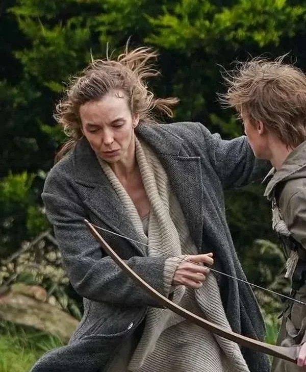 28 Years Later 2025 Jodie Comer Grey Trench Coat