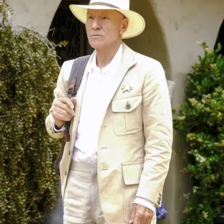 Patrick Stewart Star Trek Picard Off White Coat webp