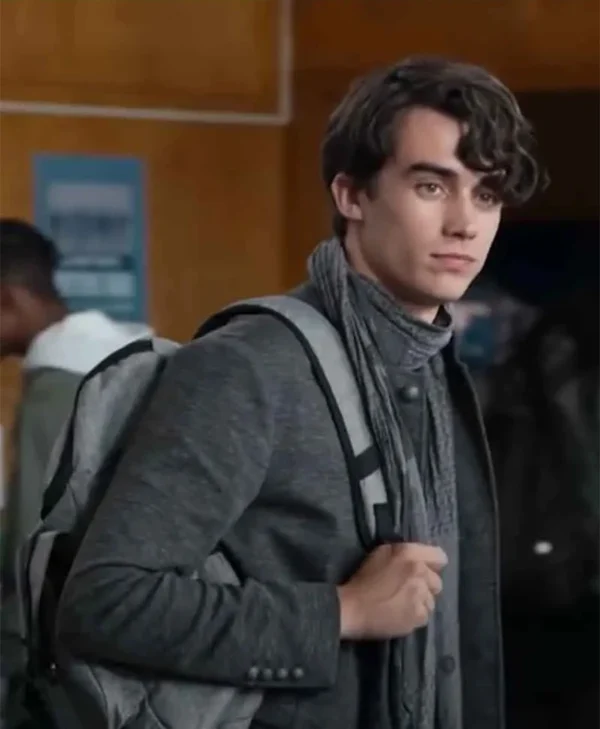13 Reasons Why S04 Winston Williams Grey Coat right