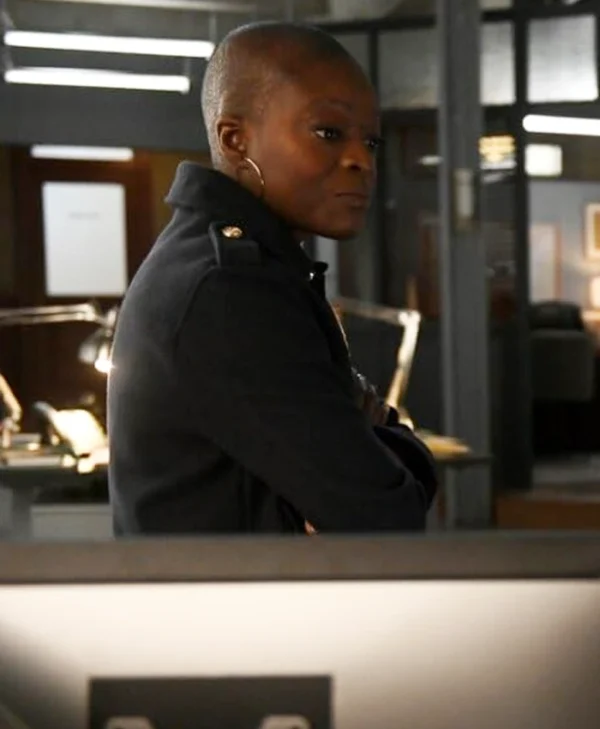 Alert Missing Persons Unit S03 Kemi Adebayo Black Jacket Side