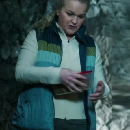 Elizabeth bowen Resident Alien S04 Colorblock Vest webp