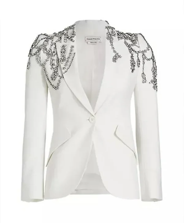 Emily Blunt Pain Hustlers 2023 White Blazer Front