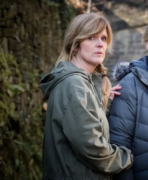 Happy Valley S03 Siobhan Finneran Cotton Jacket left