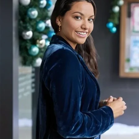 Humberly Gonzalez Friends and Family Christmas Blue Velvet Blazer