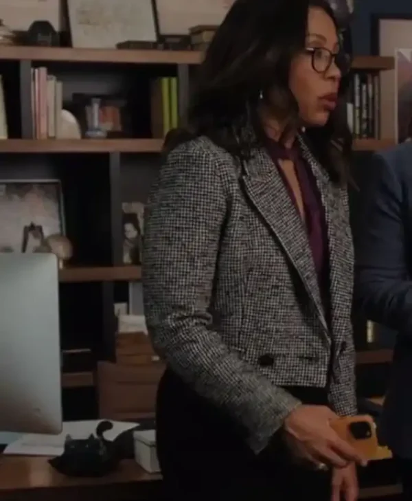 Karen Pittman The Morning Show S03 Mia Jordan Cropped Blazer