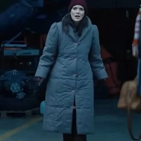 Stranger Things Joyce Byers Grey Coat webp