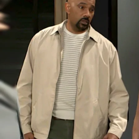 Beyond the Gates S01 Elon Hawthorne Beige Jacket