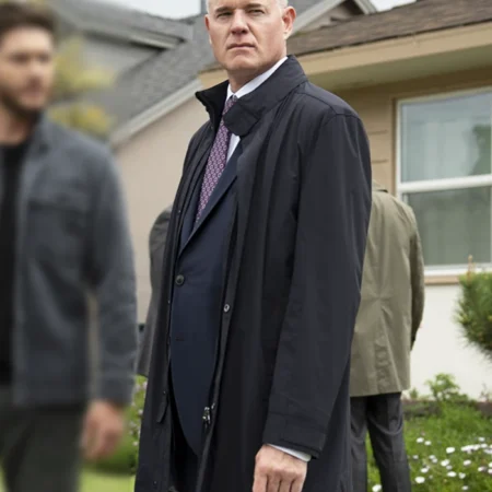 Countdown S01 Eric Dane Black Coat