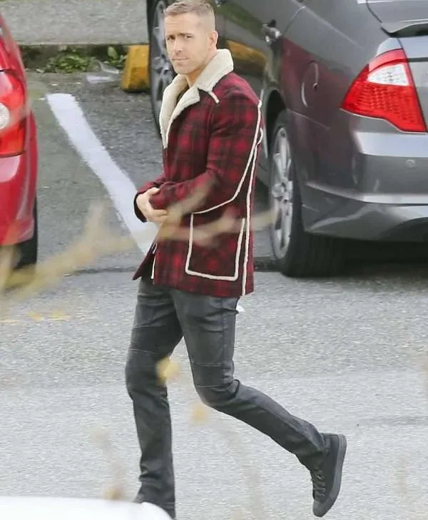 Deadpool Ryan Reynolds Red Jacket