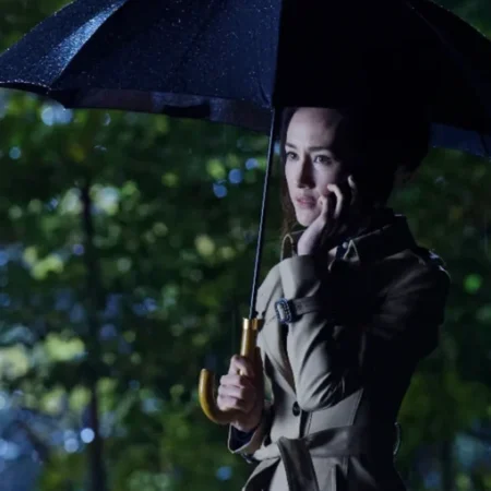 Designated Survivor S3 E3 Hannah Wells Trench Coat right