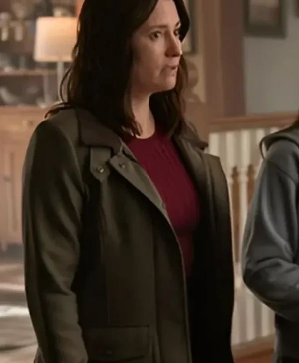 Kat Landry The Way Home S02 Green Jacket