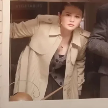 Only Murders in the Building S04 Mabel Mora Off White Trench Coat