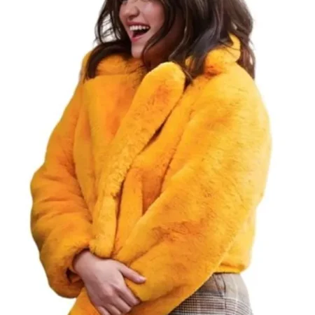Only Murders in the Building S04 Mabel Mora Yellow Sherpa Jacket