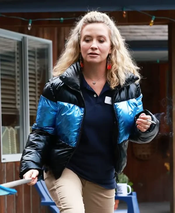 Resident Alien S04 Jenna Lamia Puffer Jacket webp