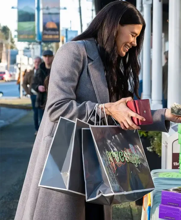 Resident Alien S04 Meredith Garretson Grey Coat webp