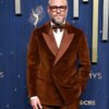 77th-Primetime-Emmy-Awards-Seth-Rogen-Brown-Velvet-Suit