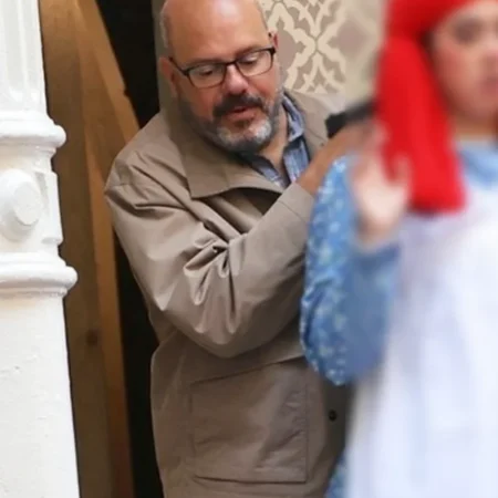 Elsbeth-S03-David-Cross-Cotton-Jacket-Side