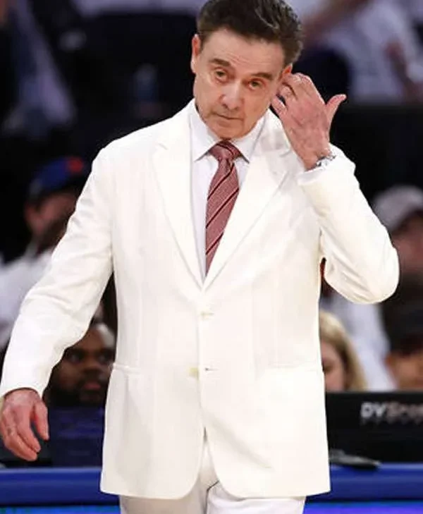 St.-Johns-Coach-Rick-Pitino-Suit