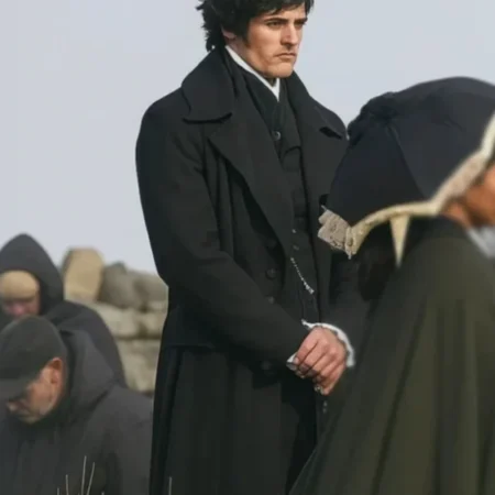 Wuthering-Heights-Jacob-Elordi-Black-Coat