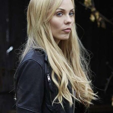 Bitten-S02-Elena-Michaels-Black (1)