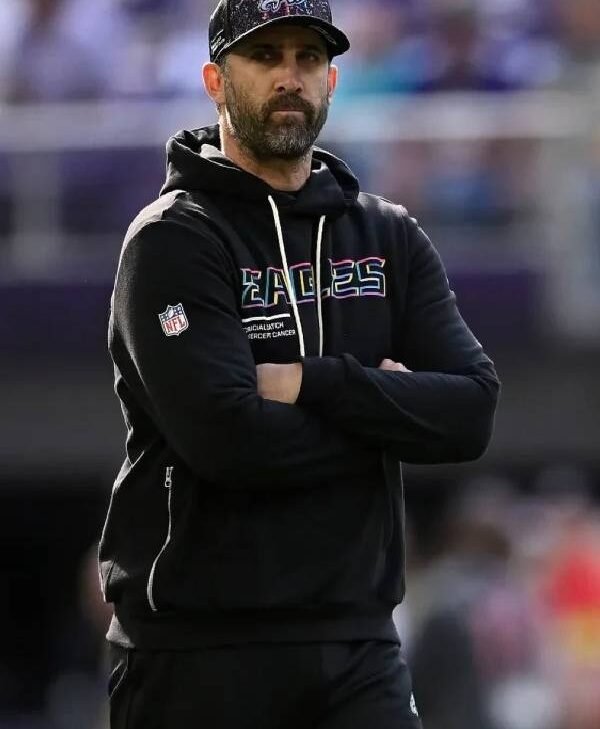 Eagles-vs-Vikings-Gameday-Nick-Sirianni-Crucial-Catch-Black-Hoodie