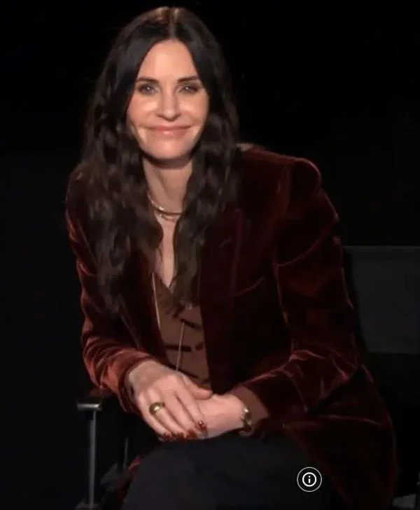 Gale-Weathers-Scream-2022-Velvet-Coat