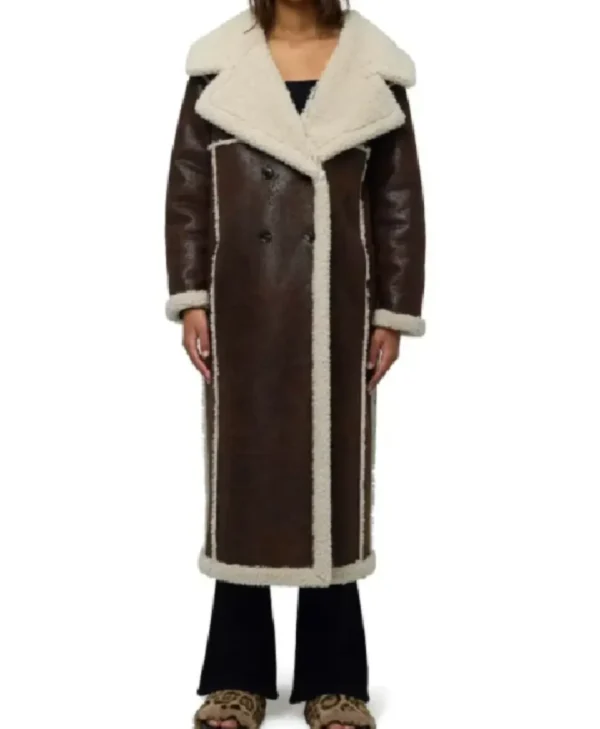 Gigi Hadid NYC 2025 Luxe Shearling Style Coat