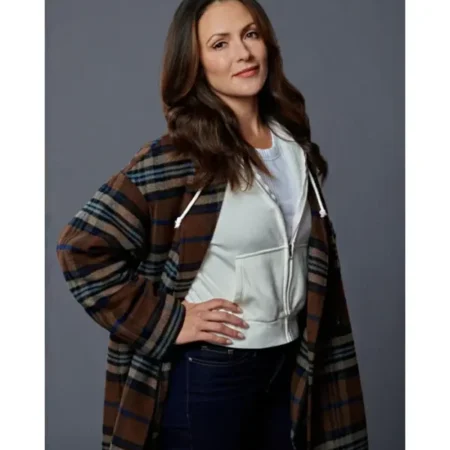 Italia-Ricci-Catch-Me-if-You-Claus-2023-Plaid-Coat