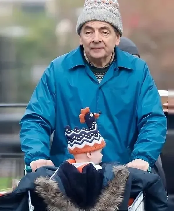 Man VS Baby S01 Rowan Atkinson Blue Jacket