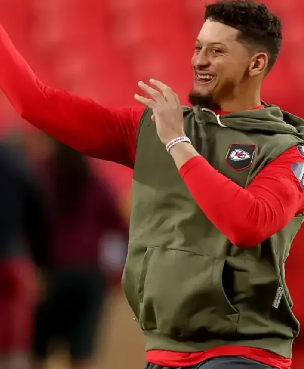 Patrick Mahomes 2025 Salute to Service Sleeveless Hoodie