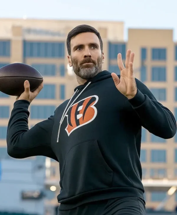 Cincinnati-Bengals-2025-Joe-Flacco-Black-Pullover-Hoodie-659x800