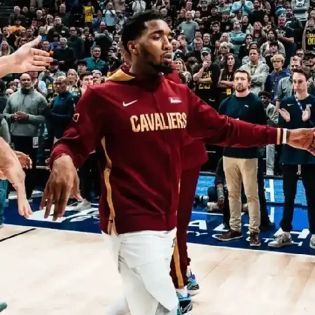 Donovan Mitchell Cleveland Cavaliers NBA 2023 Hoodie For Sale