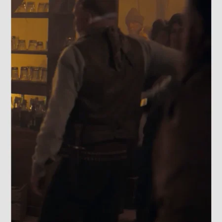 Kevin-Costner-Saga-Grey-Vest-Horizon-An-American