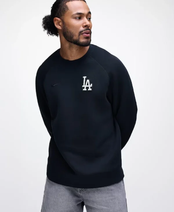 Mens-Los-Angeles-Dodgers-Nike-Black-Tech-Fleece-Raglan-Sweatshirt (1)