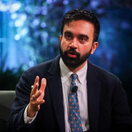 Zohran Mamdani’s Well Dressed black suit