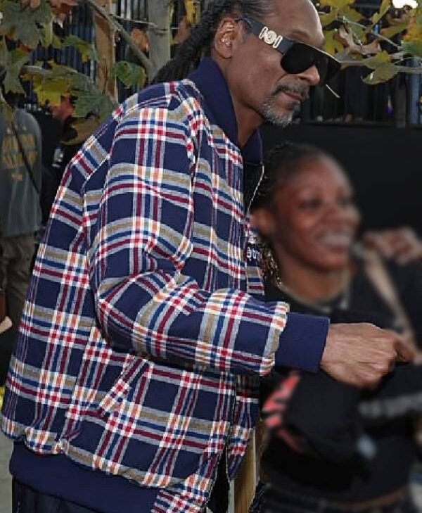 12th-Annual-TDE-Christmas-Concert-and-Toy-Drive-Snoop-Dogg-Check-Plaid-Jacket
