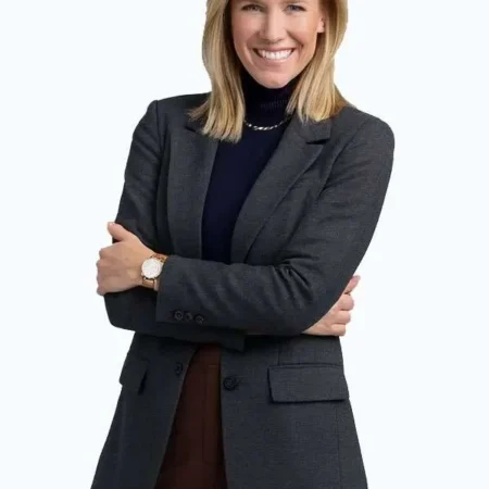 A-Suite-Holiday-Romance-Jessy-Schram-Grey-Blazer