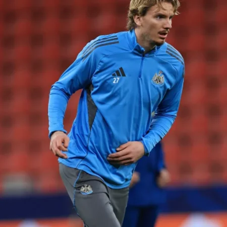 Adidas-Newcastle-United-2025-26-Players-Range-Blue-Long-Sleeves-1-4-Zip-T-Shirt-Top